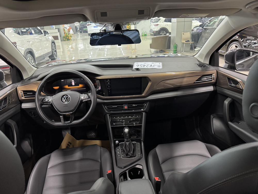 Volkswagen Tharu 2022 car image #7
