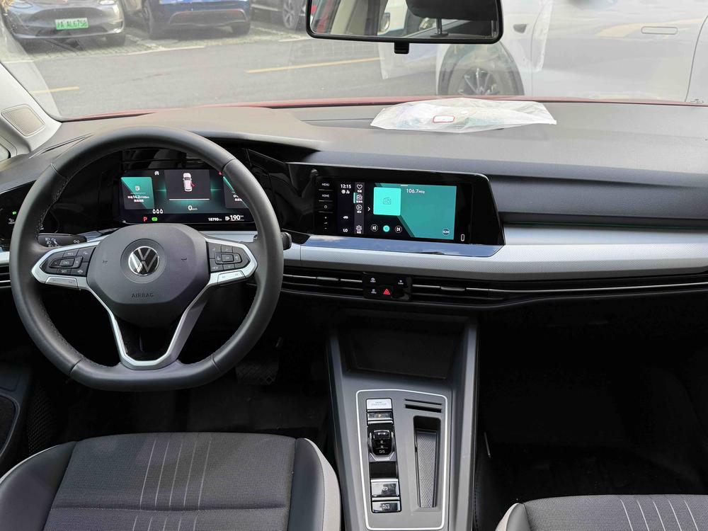Volkswagen Golf 2023 #6 Volkswagen Golf 2023 car image #6