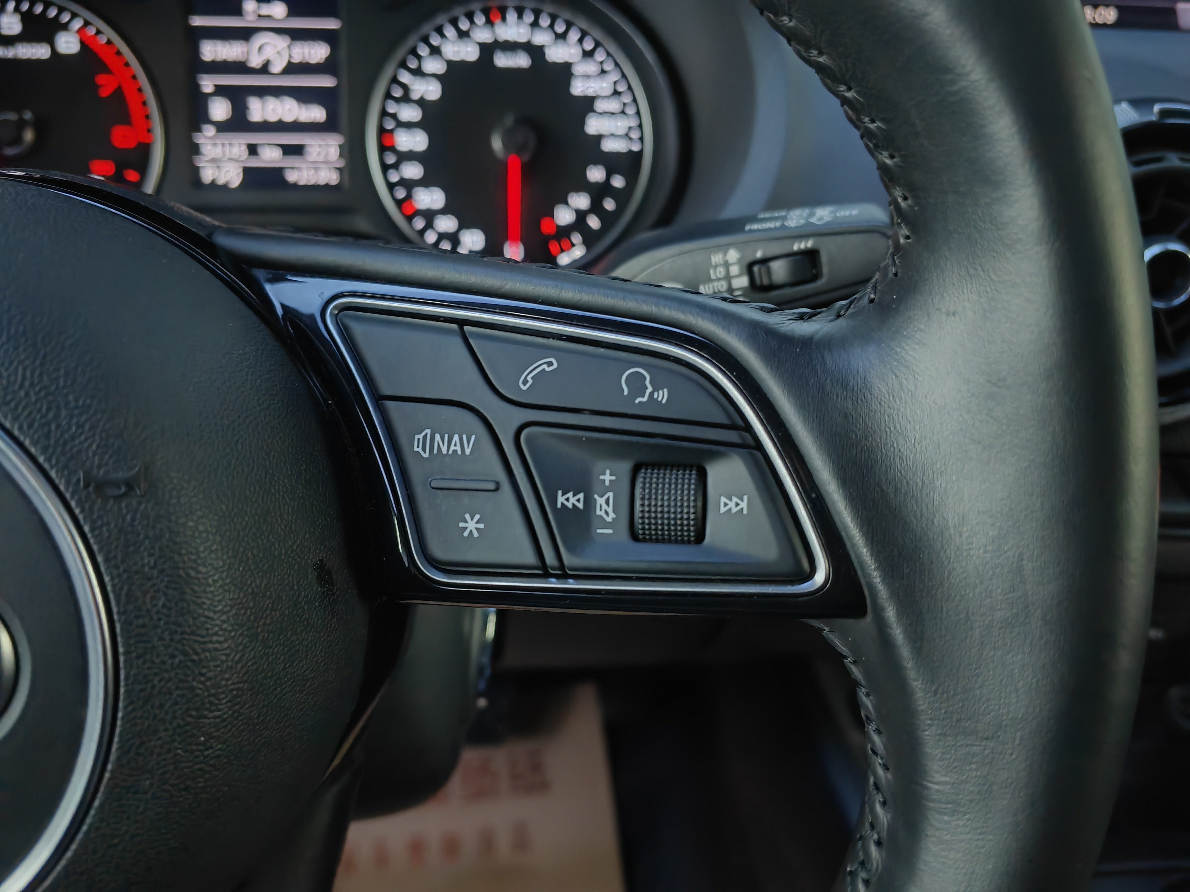 Audi A3 2019 car image #9