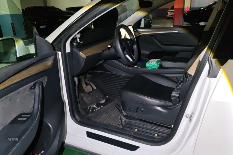 Tesla Model Y 2021 #18 Tesla Model Y 2021 car image #18