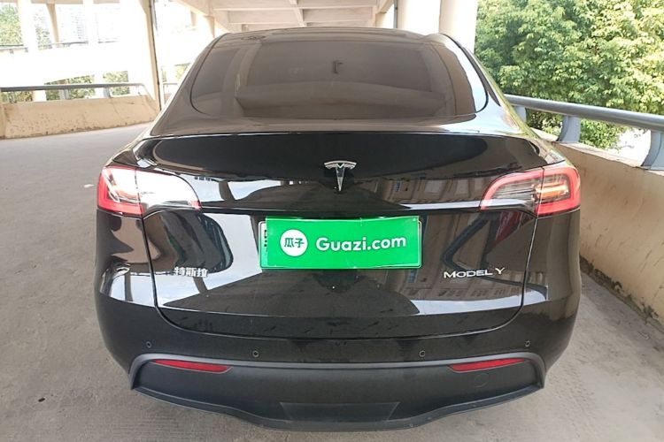 Tesla Model Y 2022 #6 Tesla Model Y 2022 car image #6
