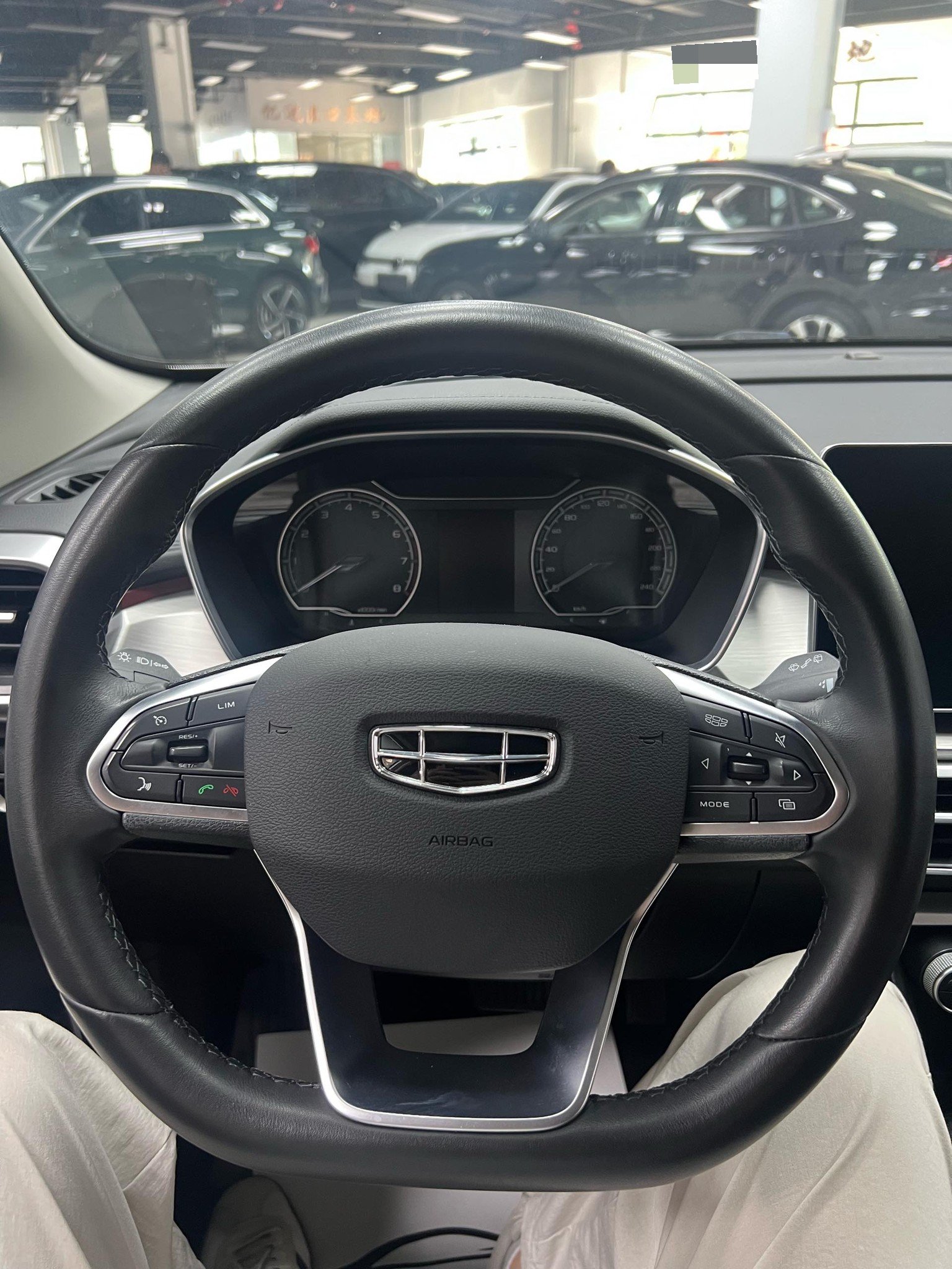 GEELY Coolray 2022 imagem de carro #10