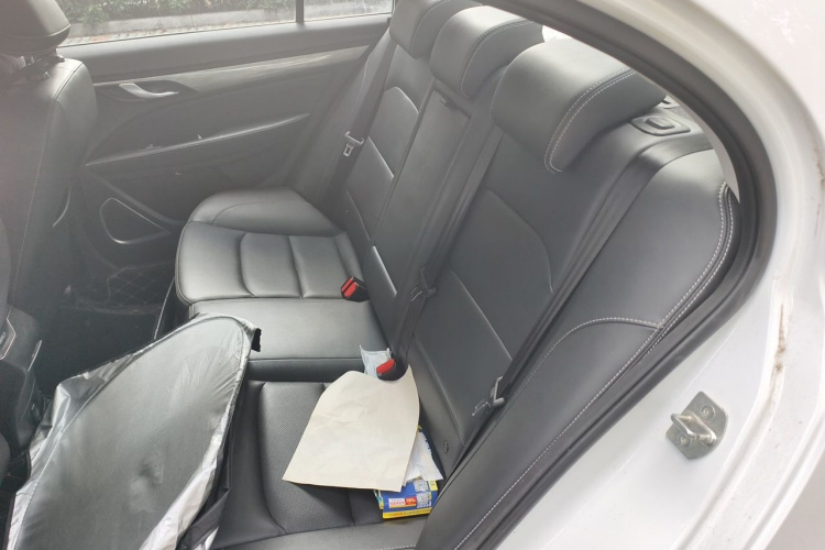 GEELY Emgrand 2019 #10 GEELY Emgrand 2019 car image #10