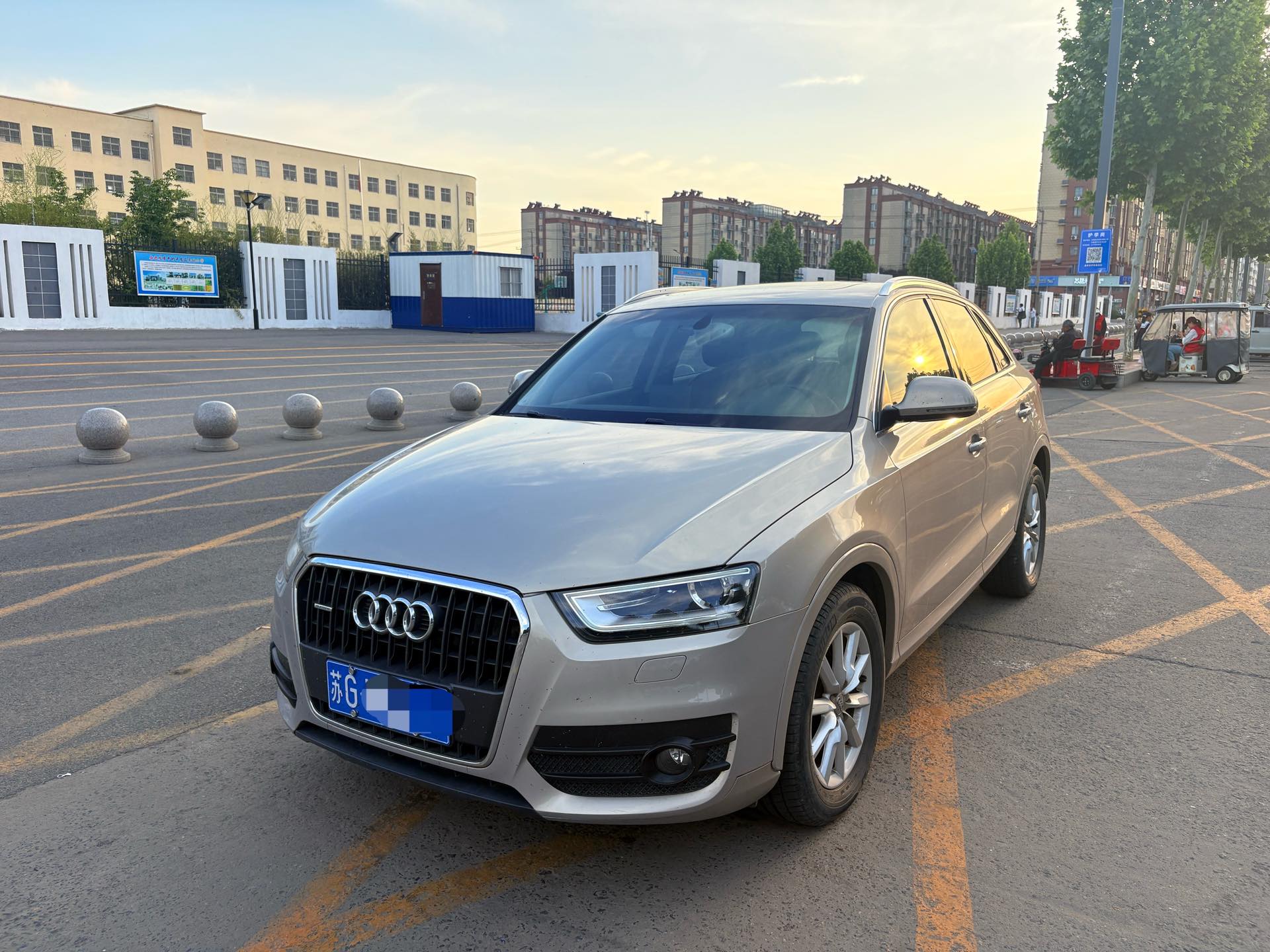 2013 immagine di auto 