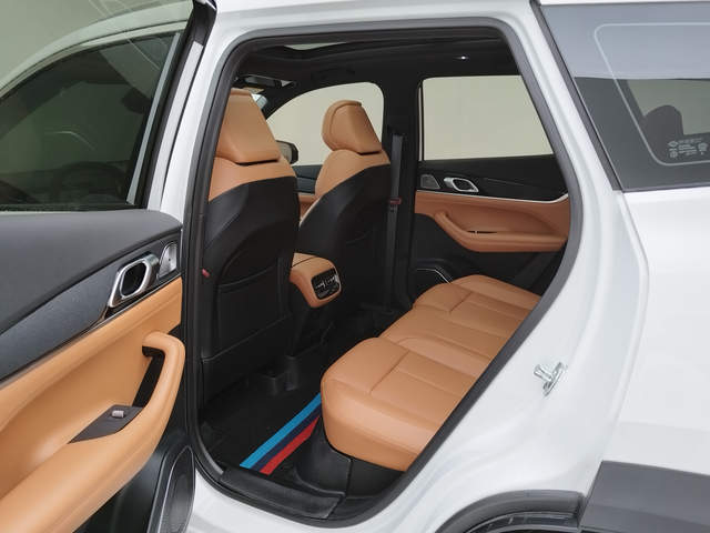 GEELY Boyue L 2025 #5 GEELY Boyue L 2025 car image #5