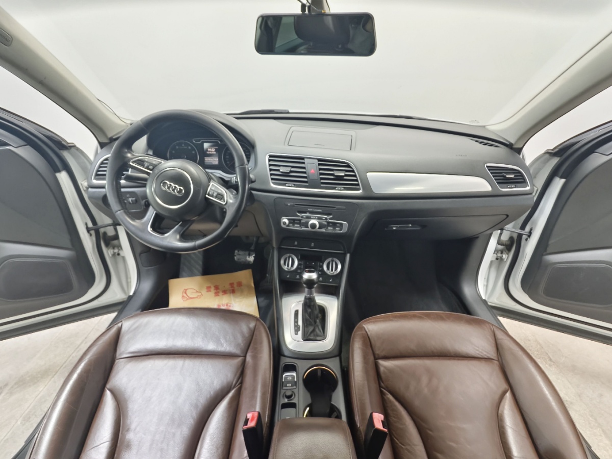 Audi Q3 2013 car image #7