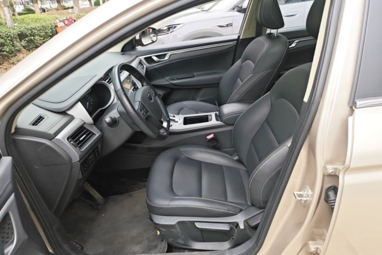 GEELY Emgrand GL 2018 #15 GEELY Emgrand GL 2018 car image #15