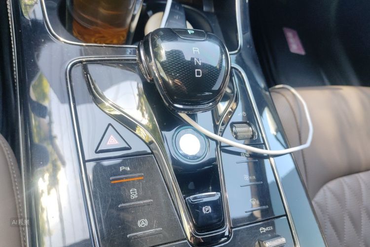 BYD Han 2023 car image #16
