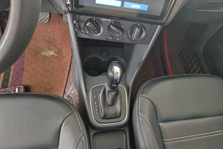 Volkswagen Polo 2018 imagem de carro #14