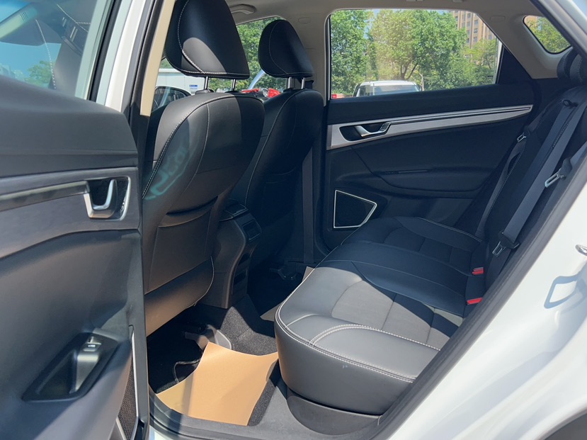 GEELY Emgrand GS 2019 car image #7