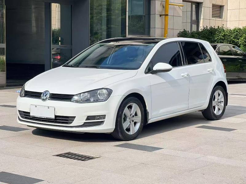 Volkswagen Golf 2015 Volkswagen Golf 2015 car image
