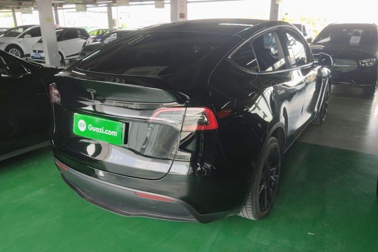 Tesla Model Y 2021 #7 Tesla Model Y 2021 car image #7