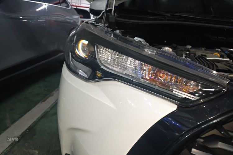 Toyota Corolla Cross 2025 #8 Toyota Corolla Cross 2025 car image #8
