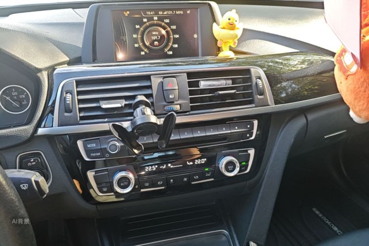 BMW 3 Series 2017 #15 BMW 3 Series 2017 car image #15