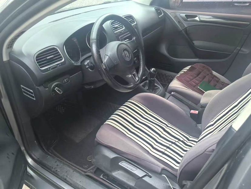 Volkswagen Golf 2013 car image #4