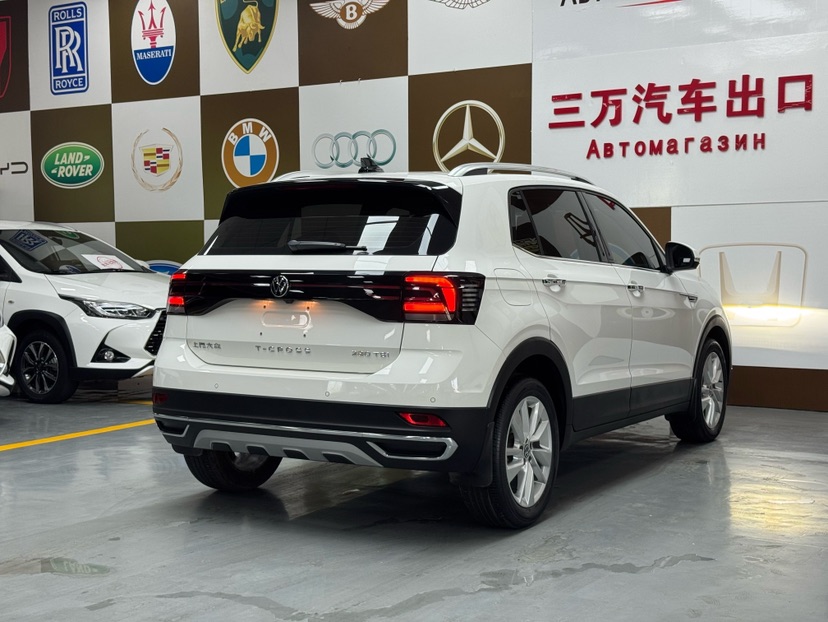 Volkswagen T-Cross 2022 car image #6
