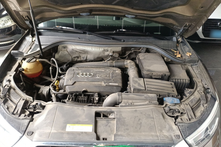 Audi Q3 2018 image de voiture #22