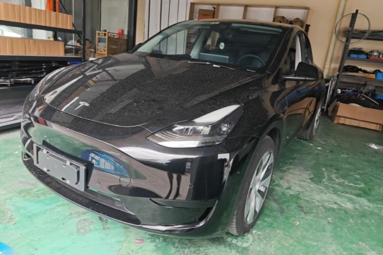 Tesla Model Y 2022 #2 Tesla Model Y 2022 car image #2