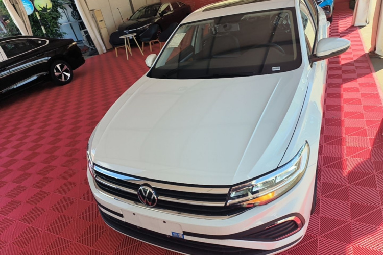 Volkswagen Bora 2026 car image #3