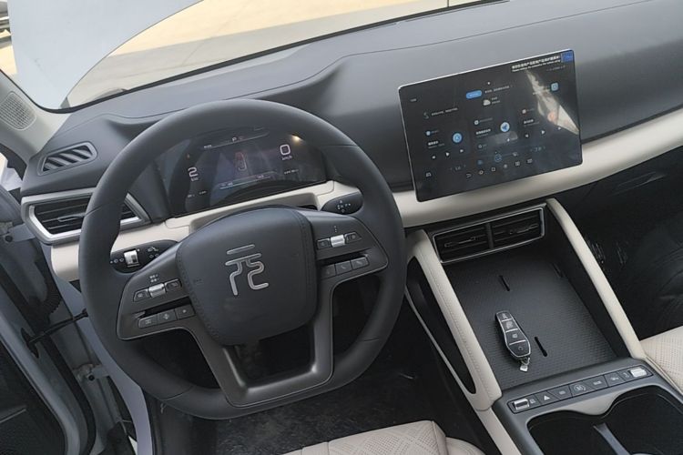 BYD YuanUP 2026 car image #14