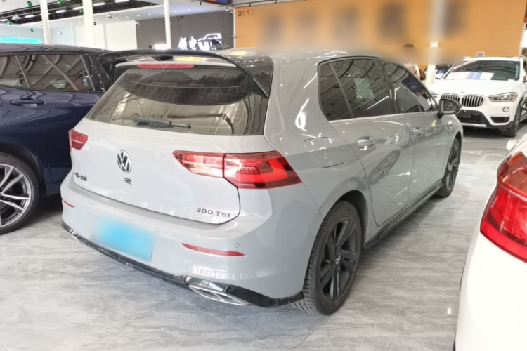 Volkswagen Golf 2024 car image #7