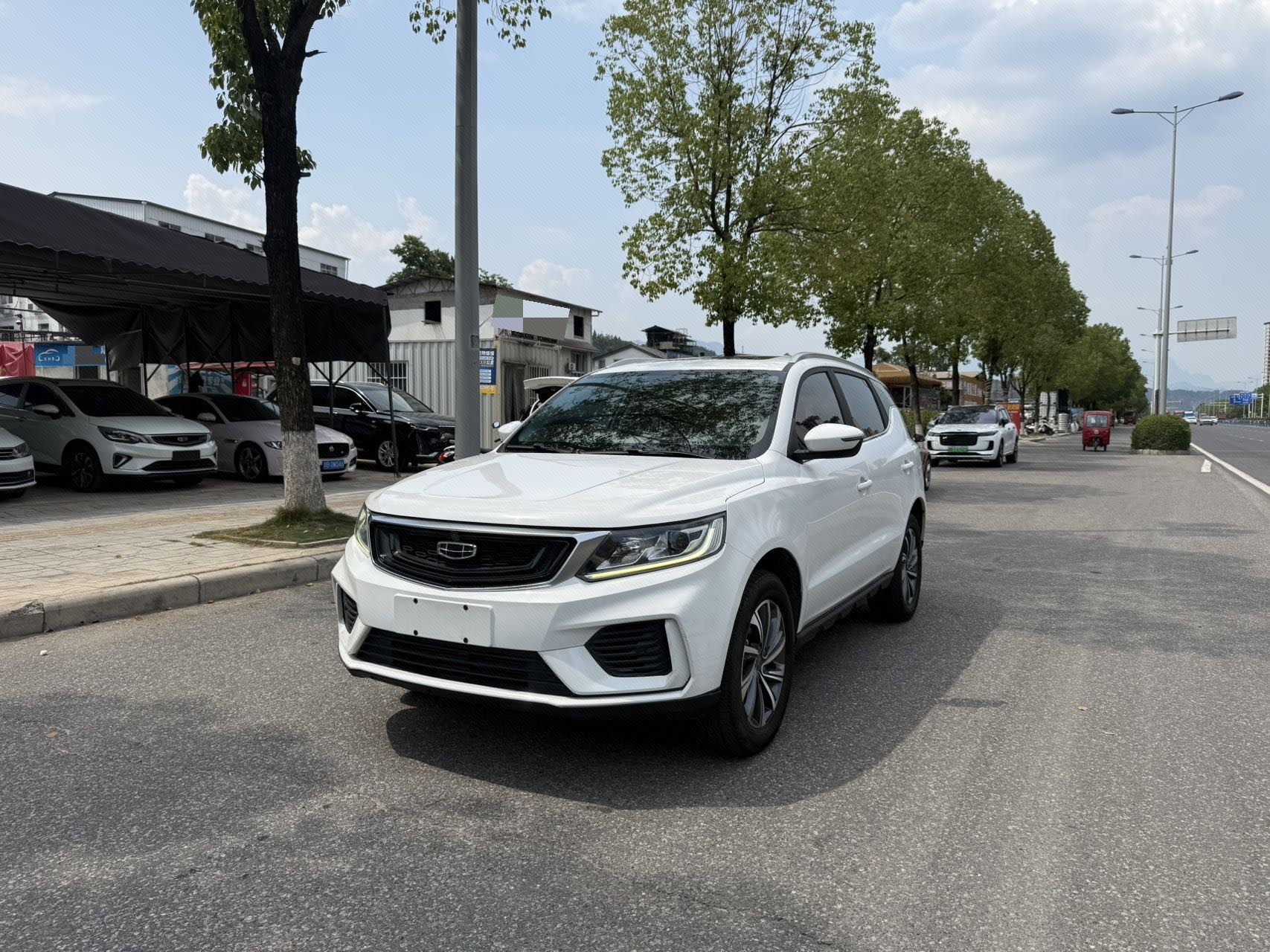 GEELY Vision X6 2020 GEELY Vision X6 2020 immagine di auto