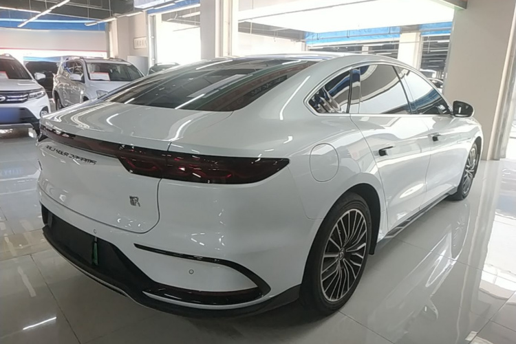 BYD Han 2022 #5 BYD Han 2022 car image #5