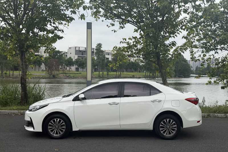 Toyota Corolla 2018 #7 Toyota Corolla 2018 car image #7