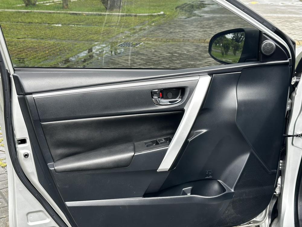 Toyota Corolla 2019 #10 Toyota Corolla 2019 car image #10
