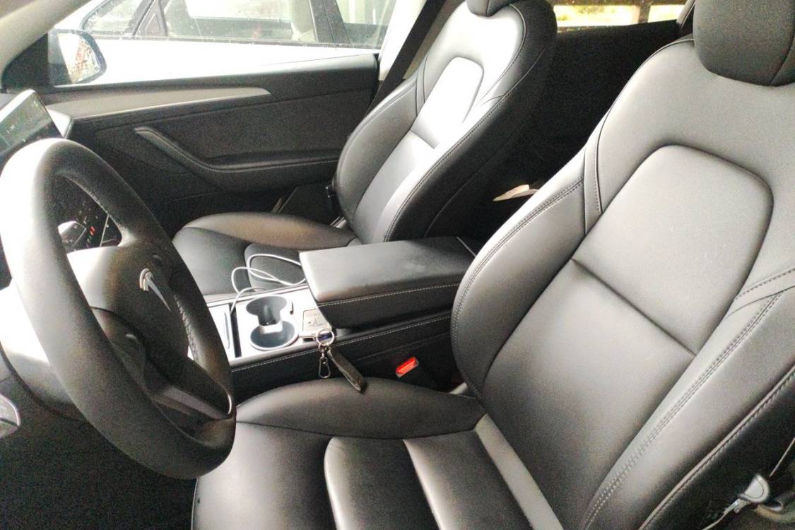 Tesla Model Y 2024 #18 Tesla Model Y 2024 صورة سيارة #18