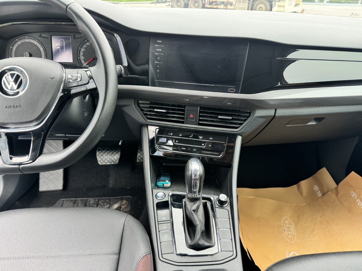 Volkswagen Bora 2021 immagine di auto #9