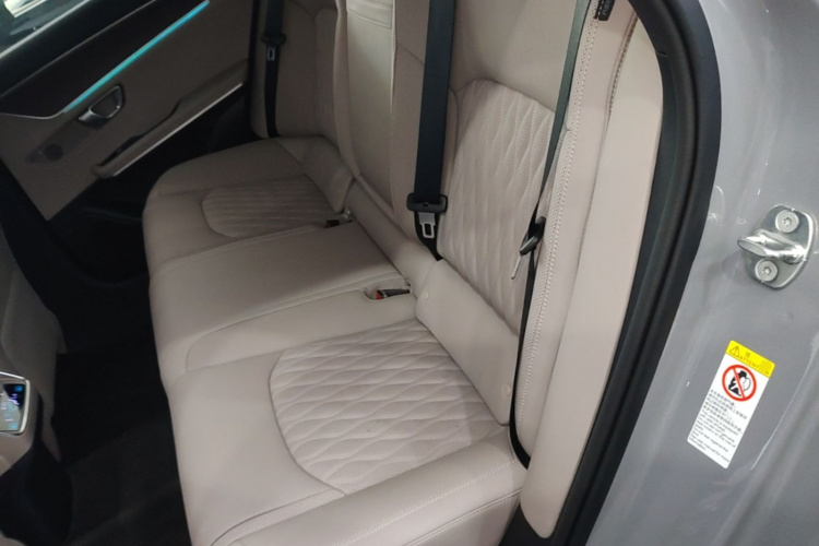BYD Han 2024 #17 BYD Han 2024 immagine di auto #17