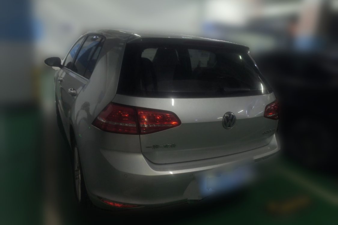 Volkswagen Golf 2014 car image #3