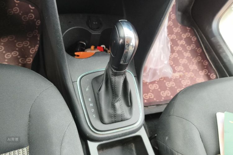 Volkswagen Polo 2019 car image #16