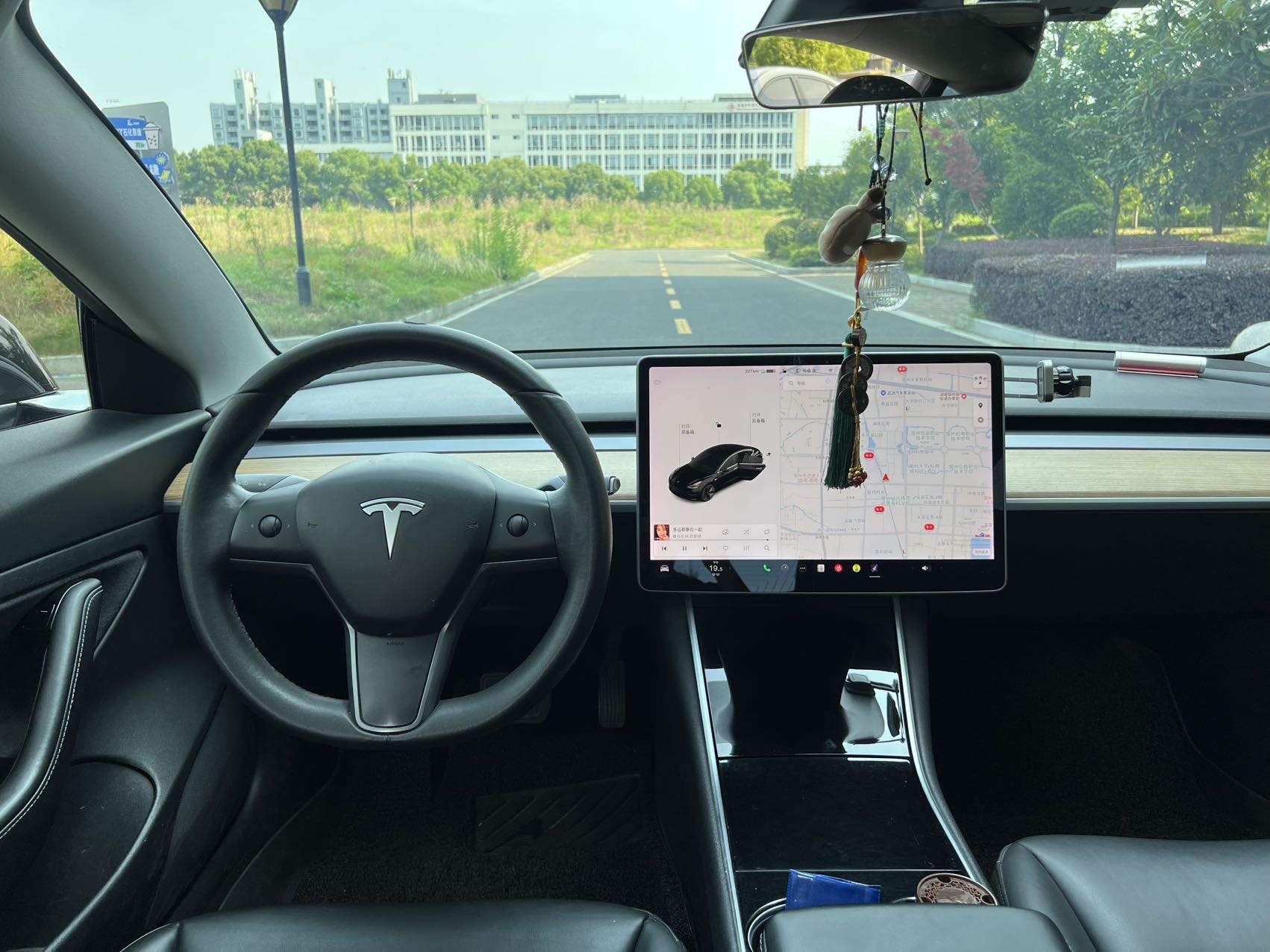 Tesla Model 3 2020 #10 Tesla Model 3 2020 car image #10