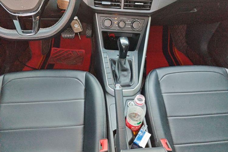 Volkswagen Polo 2024 car image #18