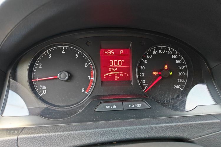 Volkswagen Santana 2016 car image #13