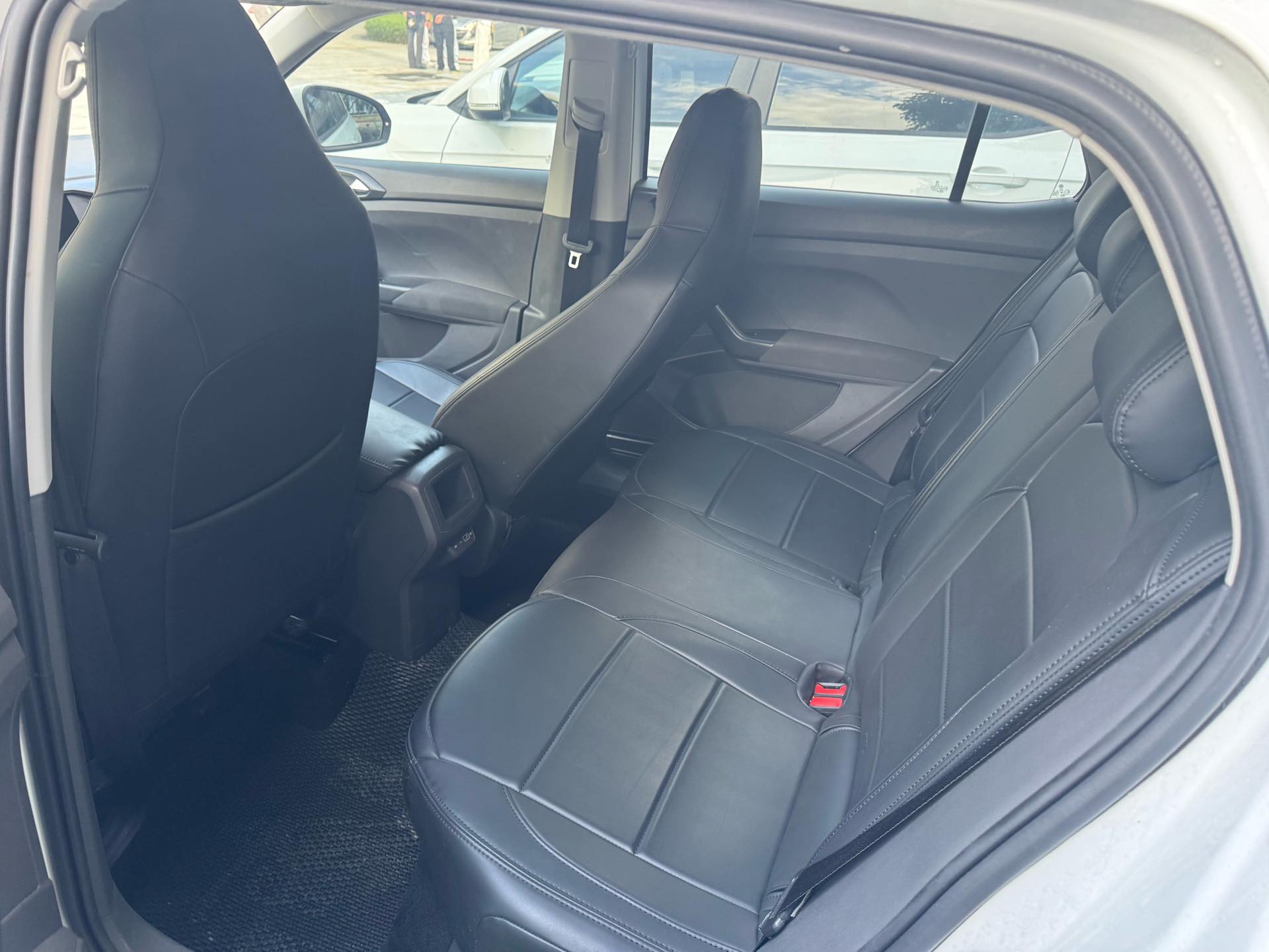 Volkswagen T-Cross 2025 car image #3