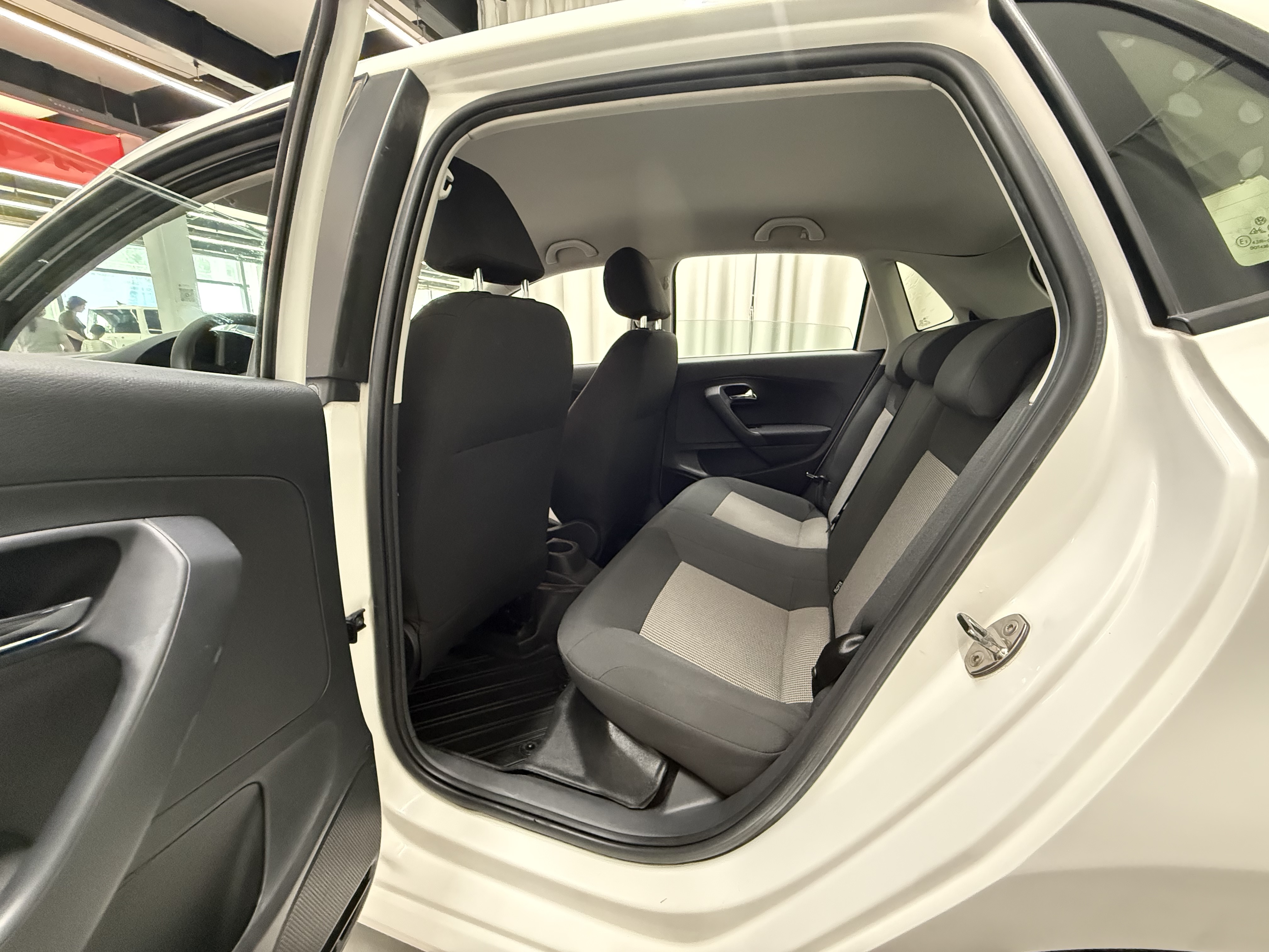 Volkswagen Polo 2016 #7 Volkswagen Polo 2016 car image #7