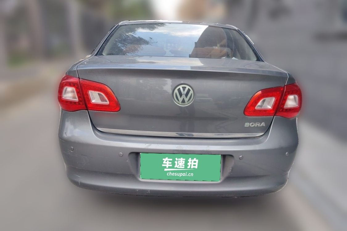 Volkswagen Bora 2012 car image #6