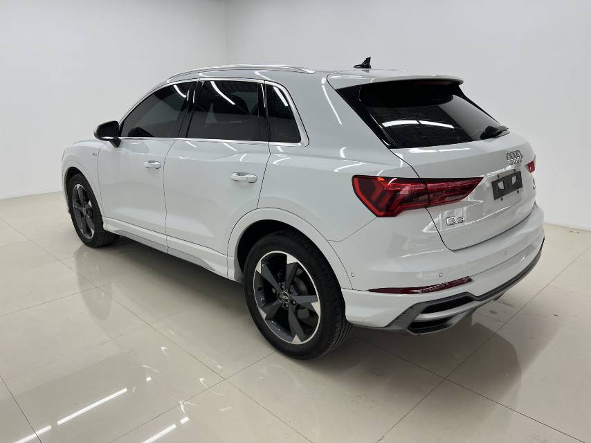 Audi Q3 2022 #6 Audi Q3 2022 car image #6