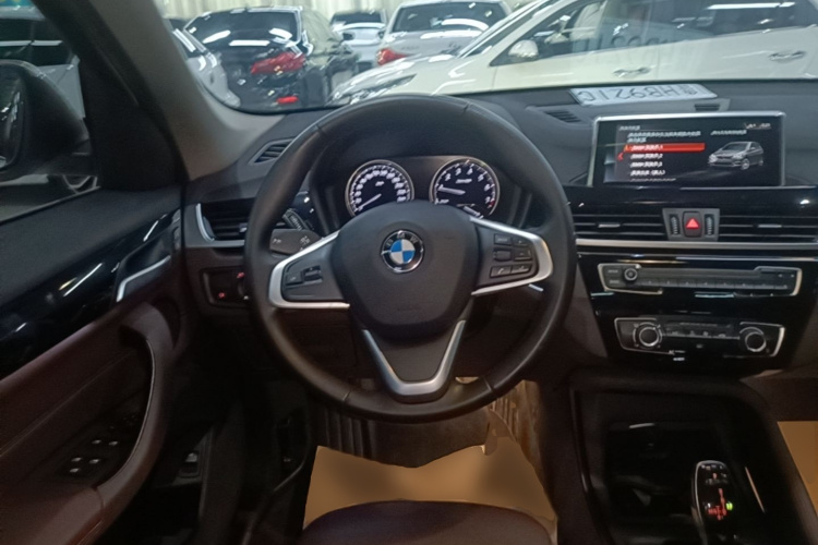 BMW X1 2020 car image #15
