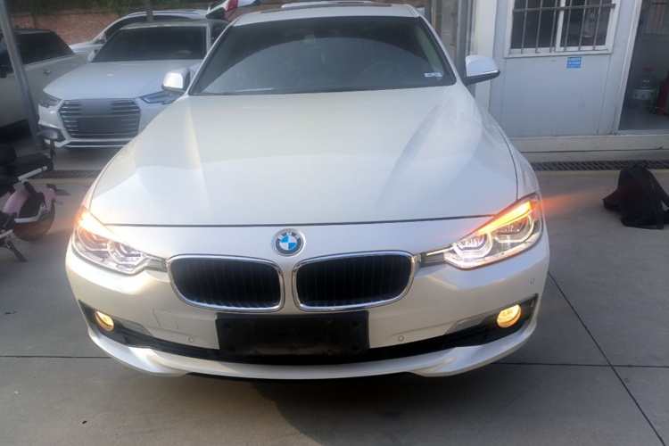 BMW 3 Series 2016 car image #3
