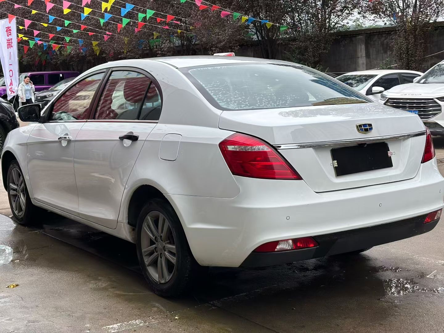 GEELY Emgrand 2018 car image #2