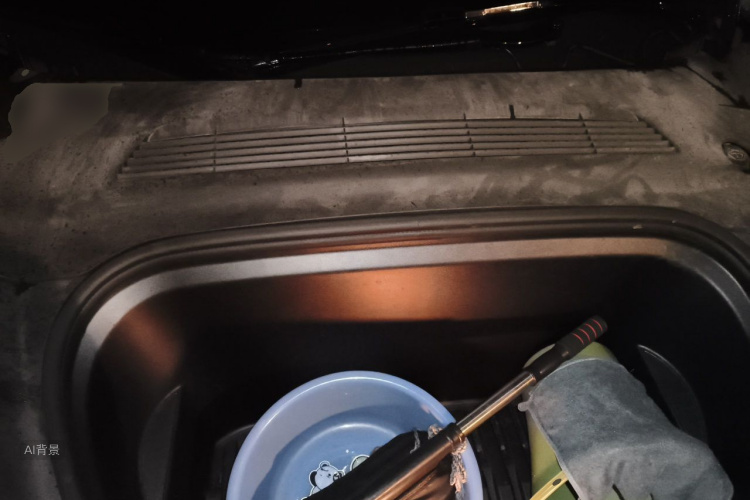 Tesla Model Y 2024 immagine di auto #22