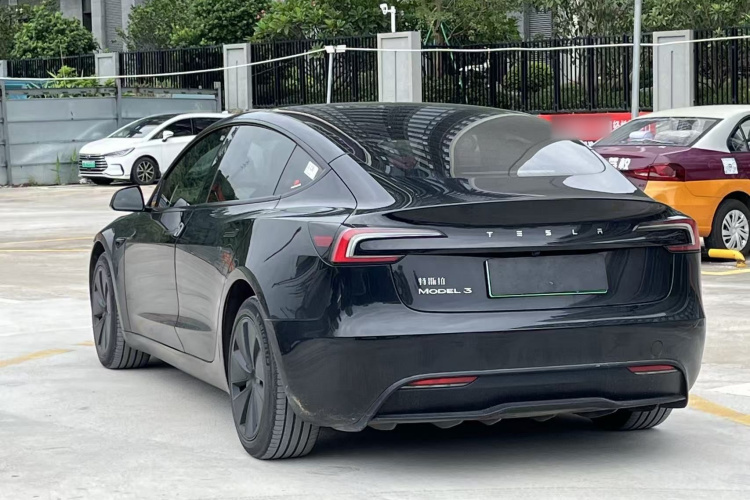Tesla Model 3 2024 #5 Tesla Model 3 2024 car image #5