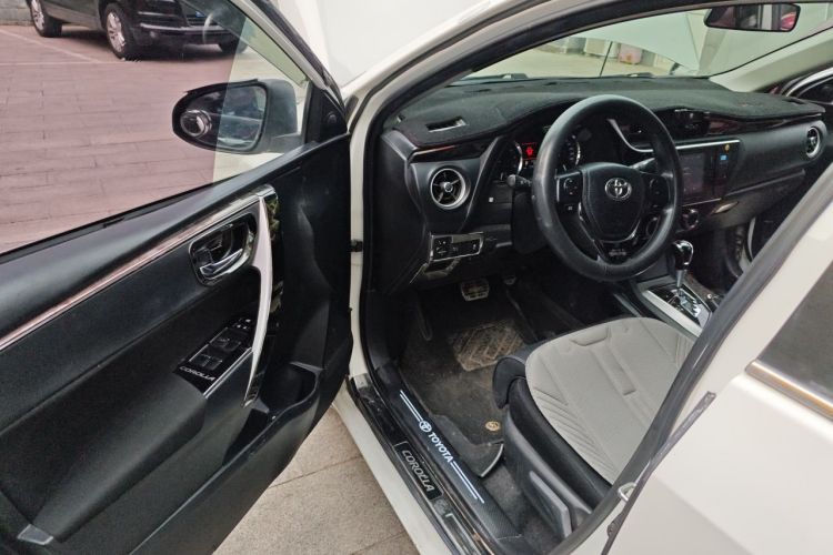 Toyota Corolla 2017 car image #9