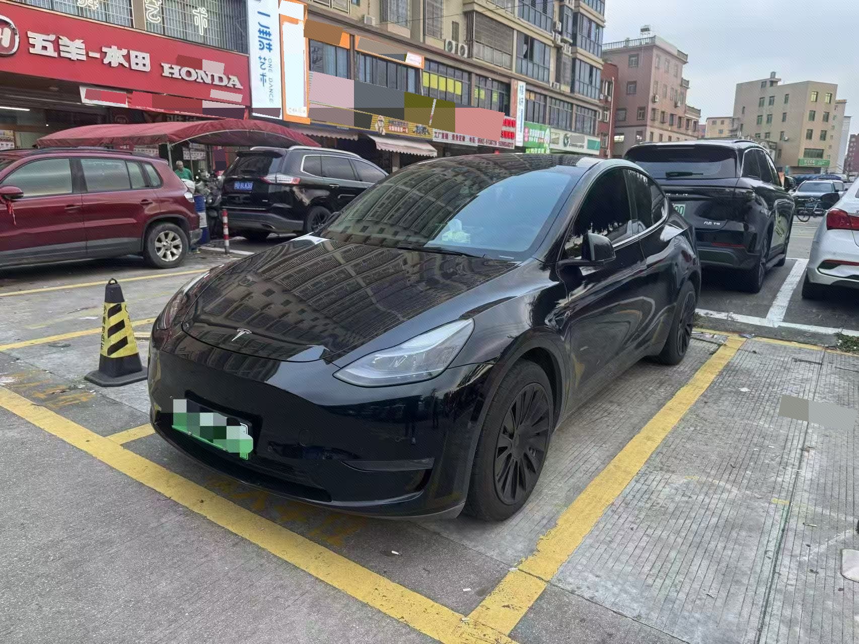 Tesla Model Y 2021 Tesla Model Y 2021 car image