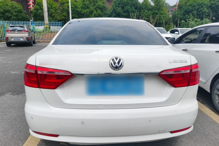 Volkswagen Lavida 2016 car image #6