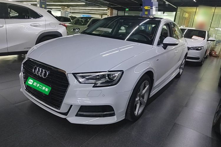 Audi A3 2018 صورة سيارة #2